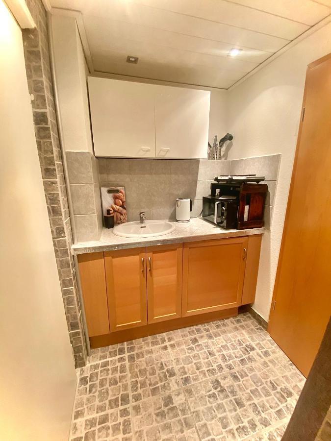 Apartment Im Stadtzentrum Mit W-Lan Home Sweet Home เฟือร์ท ภายนอก รูปภาพ