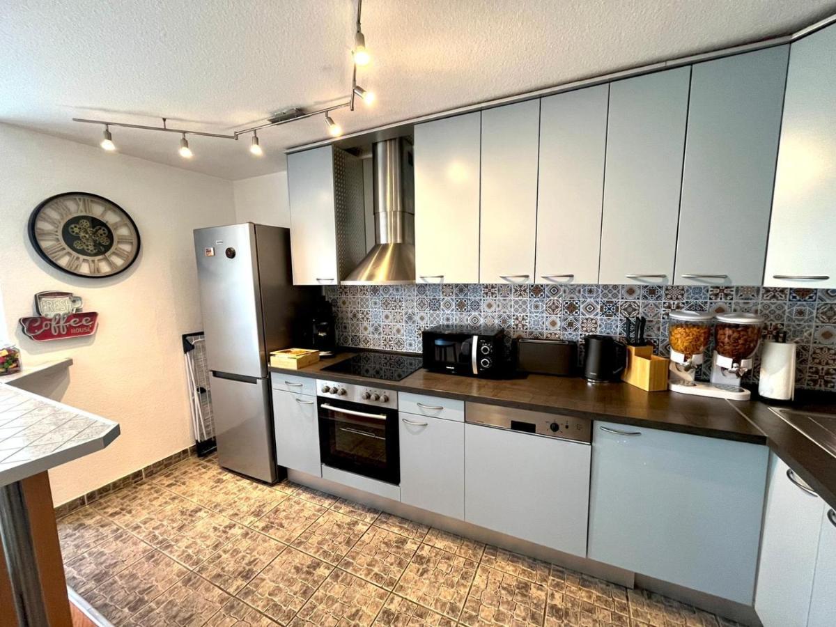 Apartment Im Stadtzentrum Mit W-Lan Home Sweet Home เฟือร์ท ภายนอก รูปภาพ