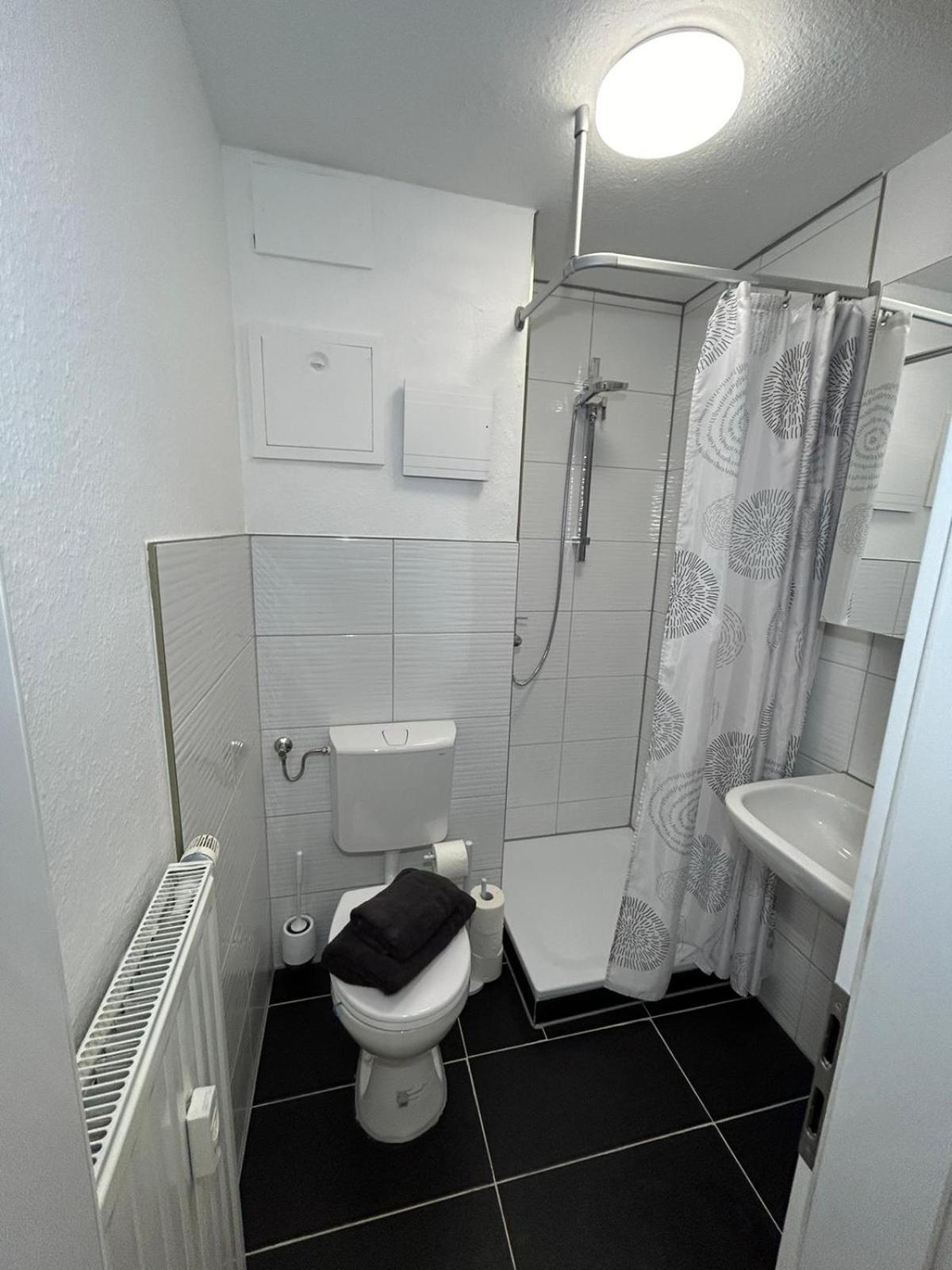 Apartment Im Stadtzentrum Mit W-Lan Home Sweet Home เฟือร์ท ภายนอก รูปภาพ