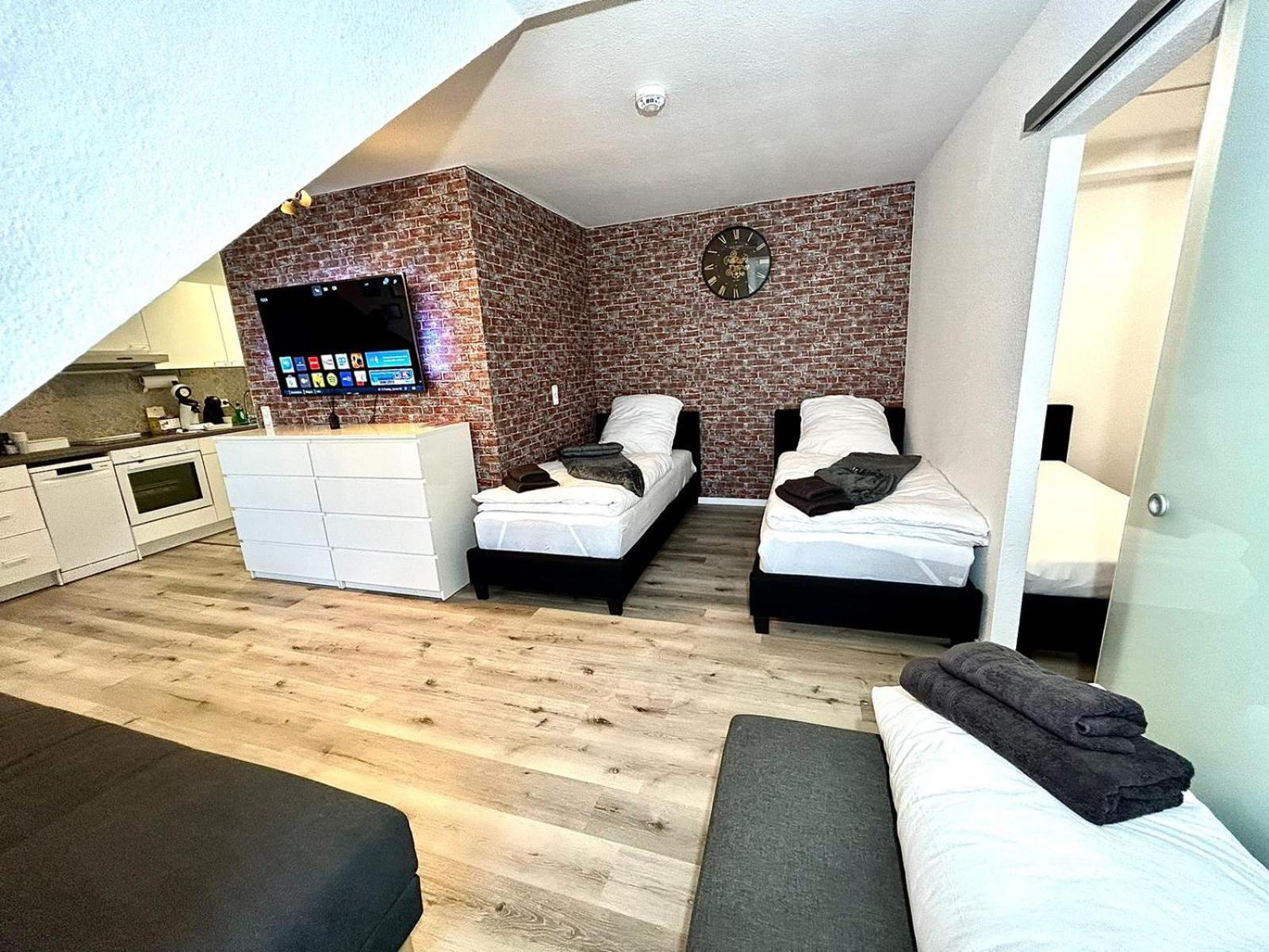 Apartment Im Stadtzentrum Mit W-Lan Home Sweet Home เฟือร์ท ภายนอก รูปภาพ